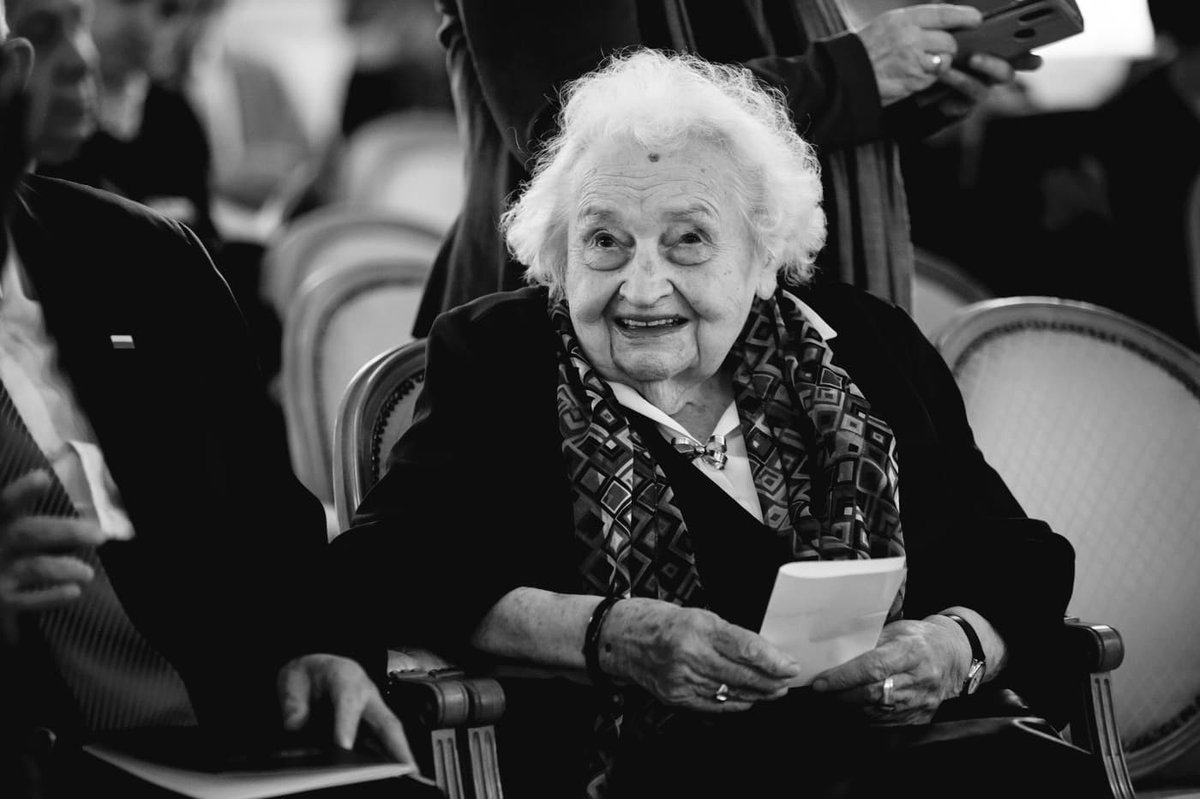 Maria Mirecka-Loryś, member of the Polish WW2 resistance, was briefly imprisoned by the communists after the war and then emigrated to become a key figure of the Polish diaspora in the U.S. Having returned to Poland after the collapse of communism, she died #OTD two years ago.