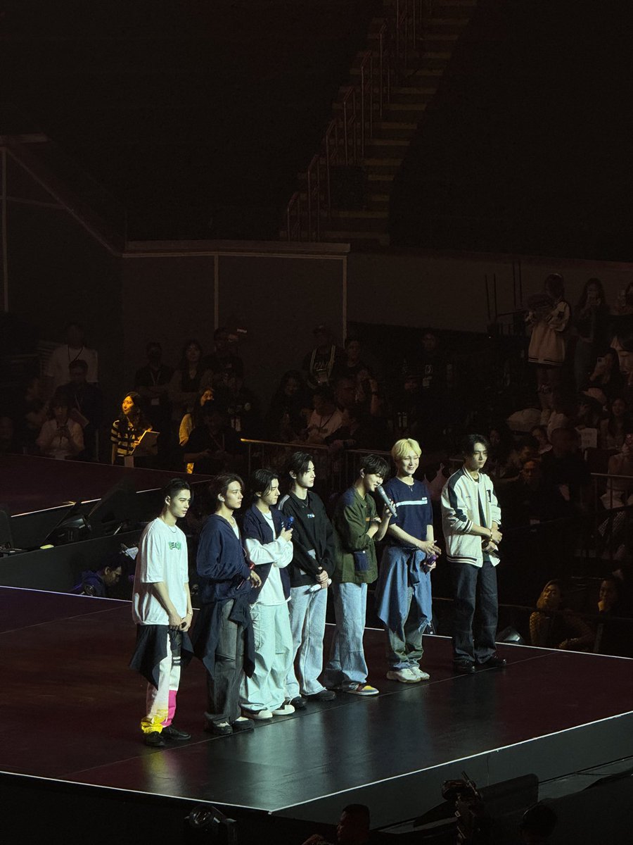 had so much fun yesterday especially with my fanmeet girlies! (kie, gal, coleen ily 🫰🏻) 

we love you so much <a href="/ENHYPEN_members/">ENHYPEN</a> ♡