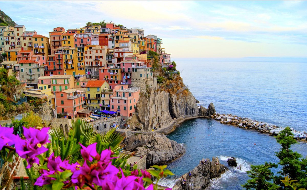 Are you ready for a dreamy Cinque Terre vacation?
From quaint guesthouses to luxurious hotels, let me help you find the best accommodation in Manarola, 
Request a quote itcoftravel.com/request-a-quote
#CinqueTerre #ItalianCoast #LuxuryHotel #ItalyTravel #TravelPlanner