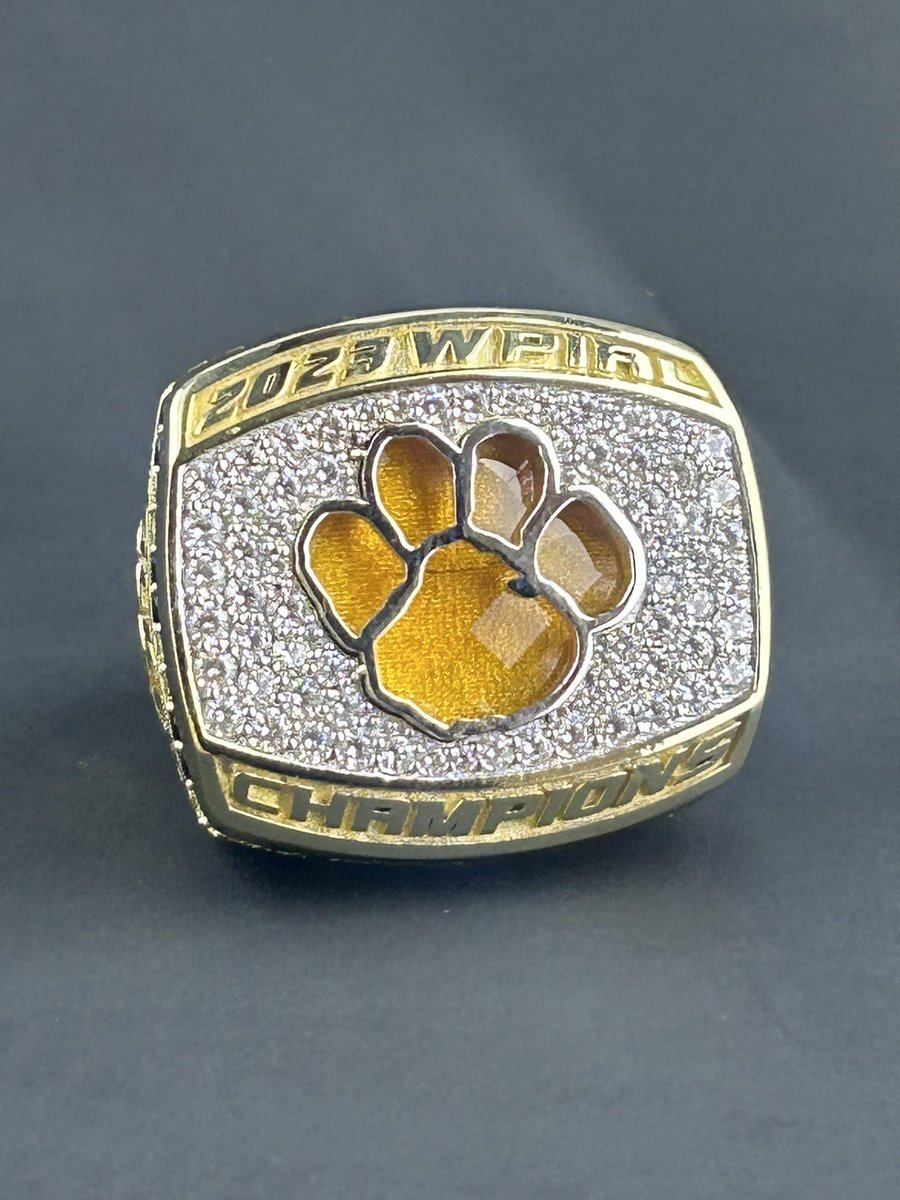 The North Allegheny WPIAL Championship rings 💍🔥🔥❄️❄️