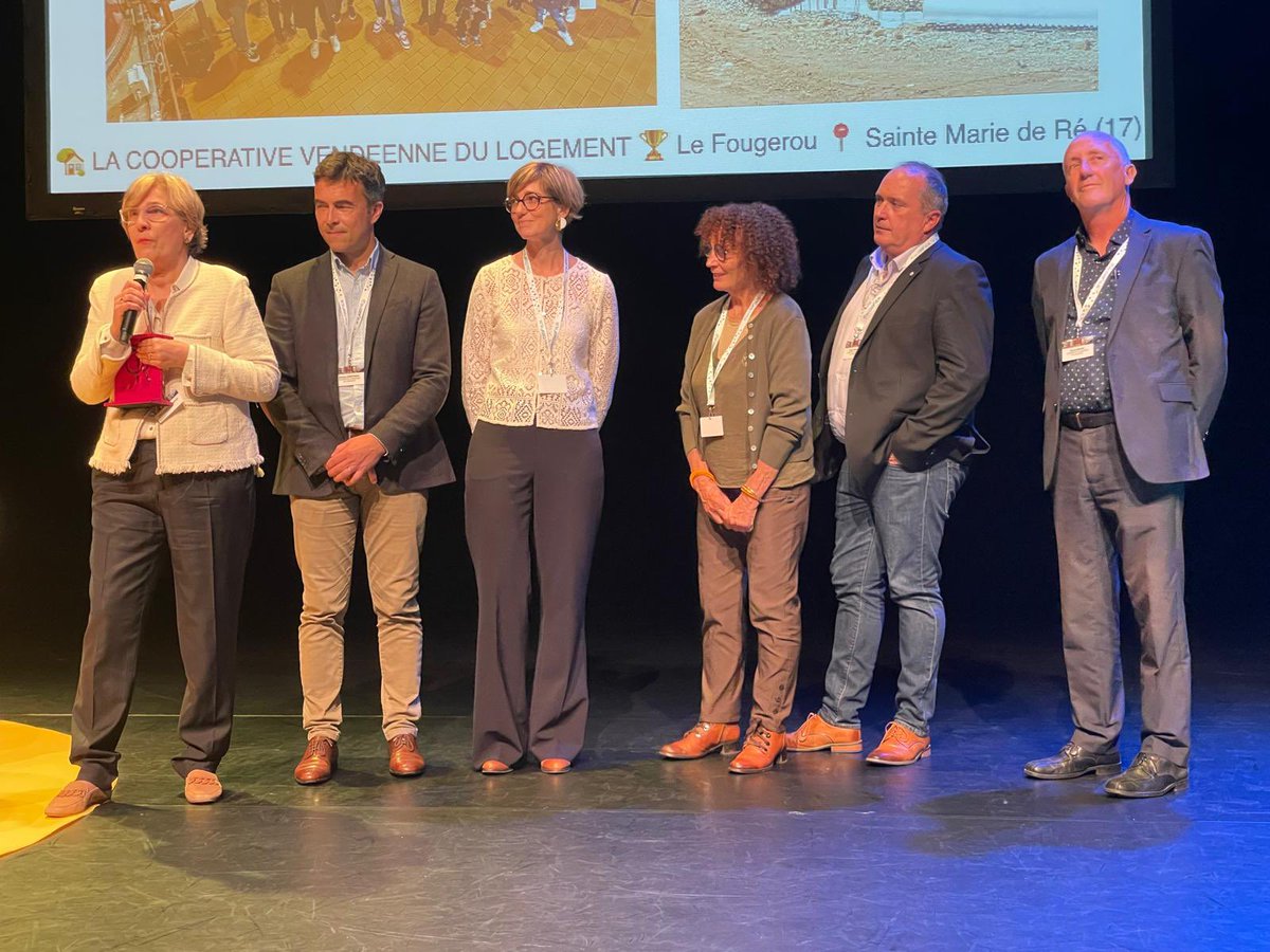 LesCoopHlm's tweet photo. 🏆 Le trophée Coopération est attribué à LA COOPERATIVE VENDEENNE DU LOGEMENT  pour son opération Le Fougerou à Sainte Marie de Ré  🗺️  
Architecte Agence Sebastien Pellereau https://t.co/ub2raR0DVE