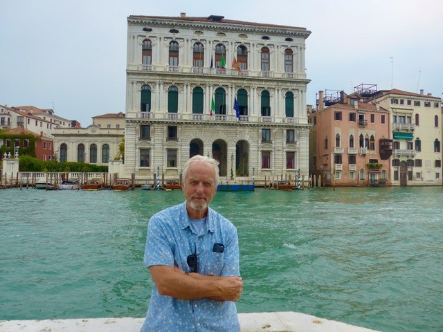 davidgilmanuk's tweet photo. Sept & Oct 2023: Research in Italy for my next two novels. 14c Scalageri castle at Sirmione, built by the della Scala family with its swallowtail crenellations for my next #MasterofWar. Then Venice for my 17c novel #TheKnifeMakersApprentice. One written the other started. https://t.co/yAjxgcSrDD