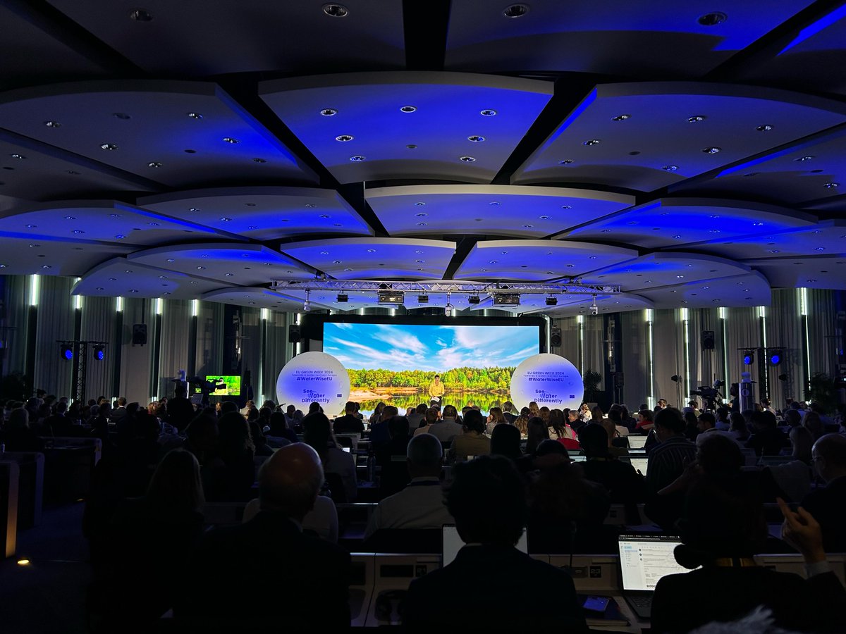 #EUGreenweek
The event kicked off with an opening by Dr. <a href="/florikafink/">Florika Fink-Hooijer🇪🇺</a>   DG <a href="/EU_ENV/">EU Environment</a>, a close partner of <a href="/UNIDO/">UNIDO</a> in promoting sustainable industrial practices. <a href="/MarosSefcovic/">Maroš Šefčovič🇪🇺</a> addressed critical water issues with Europe warming at twice the global rate.
#WaterWiseEU #UNIDOEU