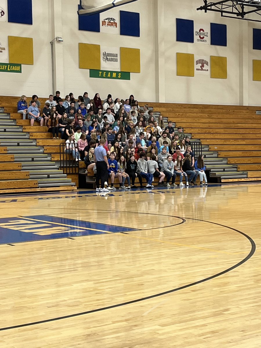 MrsW_PJHS's tweet photo. Today we are congratulating and recognizing our 8th grade class. We can’t wait to see your growth and accomplishments as you go to high school next year! Go Electrics ⚡️💙💛 #PJHSElectrics https://t.co/n7ERrfvUWN