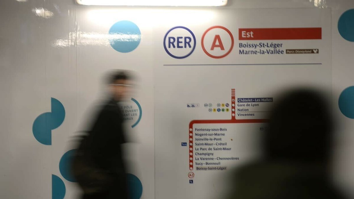 🔴 FLASH - #RERA : Un préavis de #grève est lancé par 4 syndicats pour ce vendredi 31 mai. 👉 Ils dénoncent 'des situations inacceptables de déréglementation, de mise en danger des #agents et des usagers, de non-respect des conditions de travail des conducteurs'. (BFM) #RATP