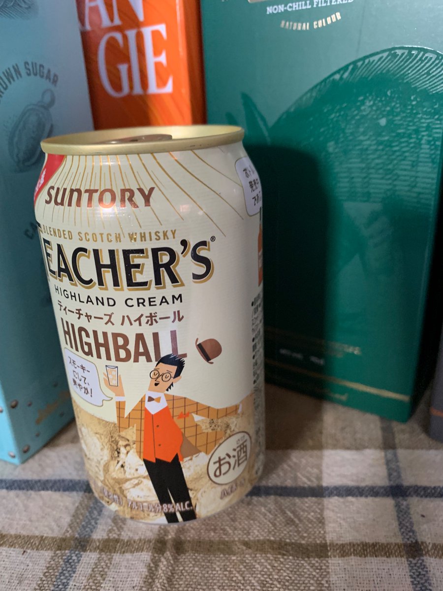 kombatEtizen's tweet photo. 限定品らしいが、流行りもんと言う事で買ってみました。
まあ、いつも飲んでるティチャーズ https://t.co/DUfFjypRGC