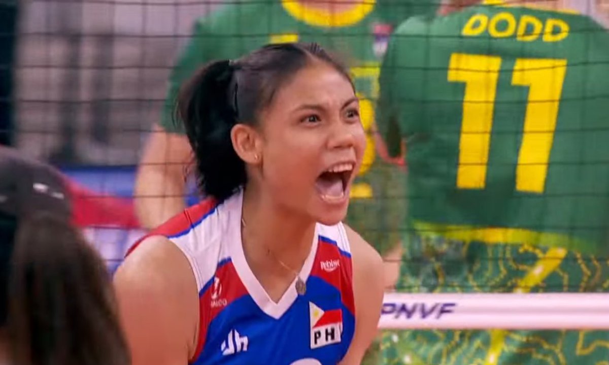 Set 2 goes to the Philippines, 25-15! Alas Pilipinas is a set away from historic bronze medal win in #AVCChallengeCup!