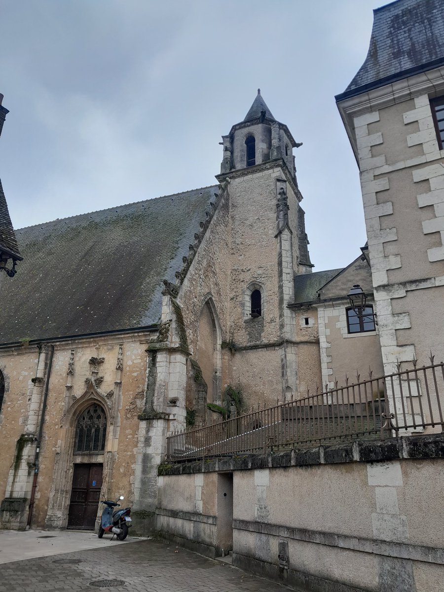 Collège Royal et Militaire de Thiron-Gardais tweet media