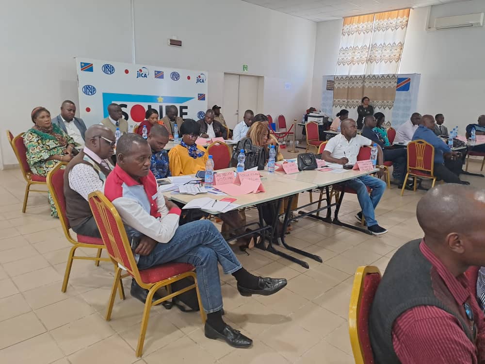 cotecco's tweet photo. L'OIT à travers ses projets COTECCO et Accelerator Lab 8.7 organise à Lubumbashi un atelier sur la promotion des pratiques d'entreprises responsables pour un travail décent en RDC. Il réunit les membres de groupes de travail du secteur, la FEC et les syndicats du Lualaba et H. K. https://t.co/3LWH4ewMQu