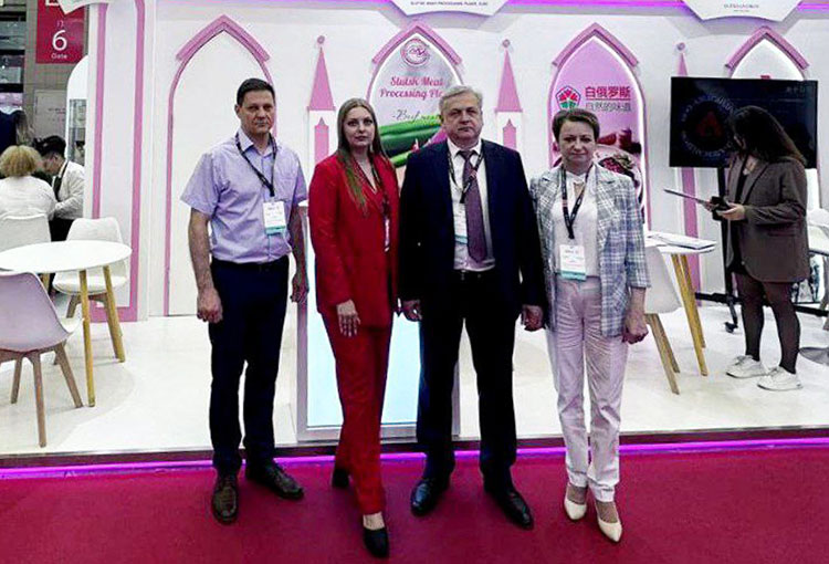 slutsk_rik's tweet photo. Слуцкий мясокомбинат принимает участие в Международной выставке Sial Shanghai 2024 в Шанхае
https://t.co/bN6Hz0SWBU https://t.co/ehKPFQnAK5