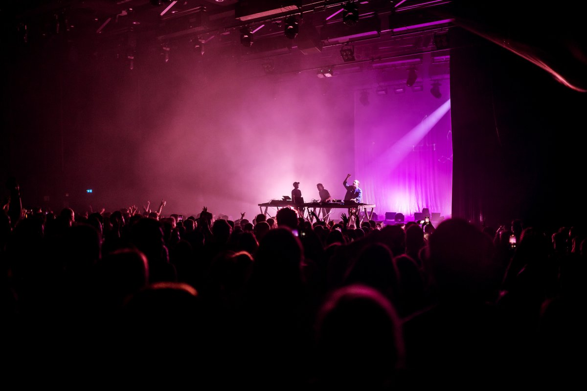 Drugagodba's tweet photo. Še en velik uspeh letošnjega festivala je bil razprodan koncert v @kinosiska. 🥳 Nepozabno plesno soočenje z @AcidArab!  

📸 1 Paul Bourdrel 
📸 2-4 Nika Hölcl https://t.co/DQKUgkxN9n