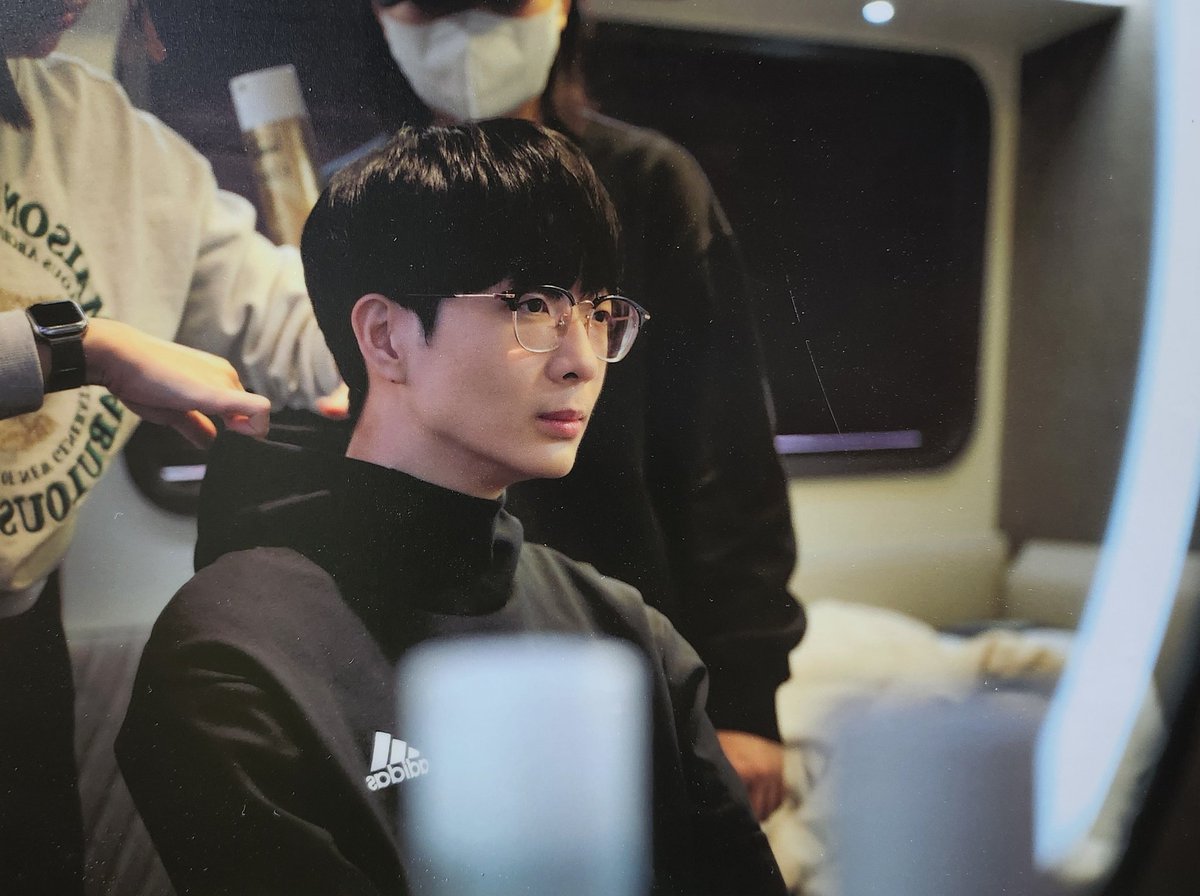 _rekamwohs's tweet photo. EV3 쇼케이스 비하인드컷 #쇼메이커 #루시드 https://t.co/nKsmoOvKbD