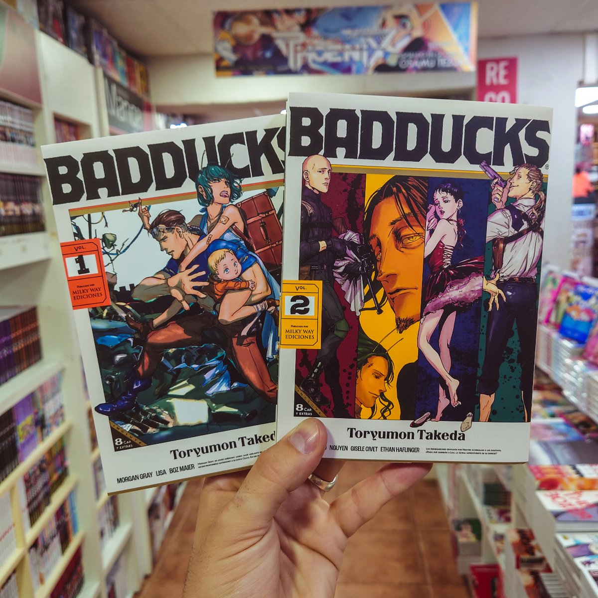otakucenter's tweet photo. ¡¡Seguimos escapando junto a los protagonistas de #Badducks!!
¡Ayer tuvimos novedades de @mwediciones, otakus!
¿Venís a por alguna?
#OtakuCenter #NovedadesMilky https://t.co/rteLqogqrC