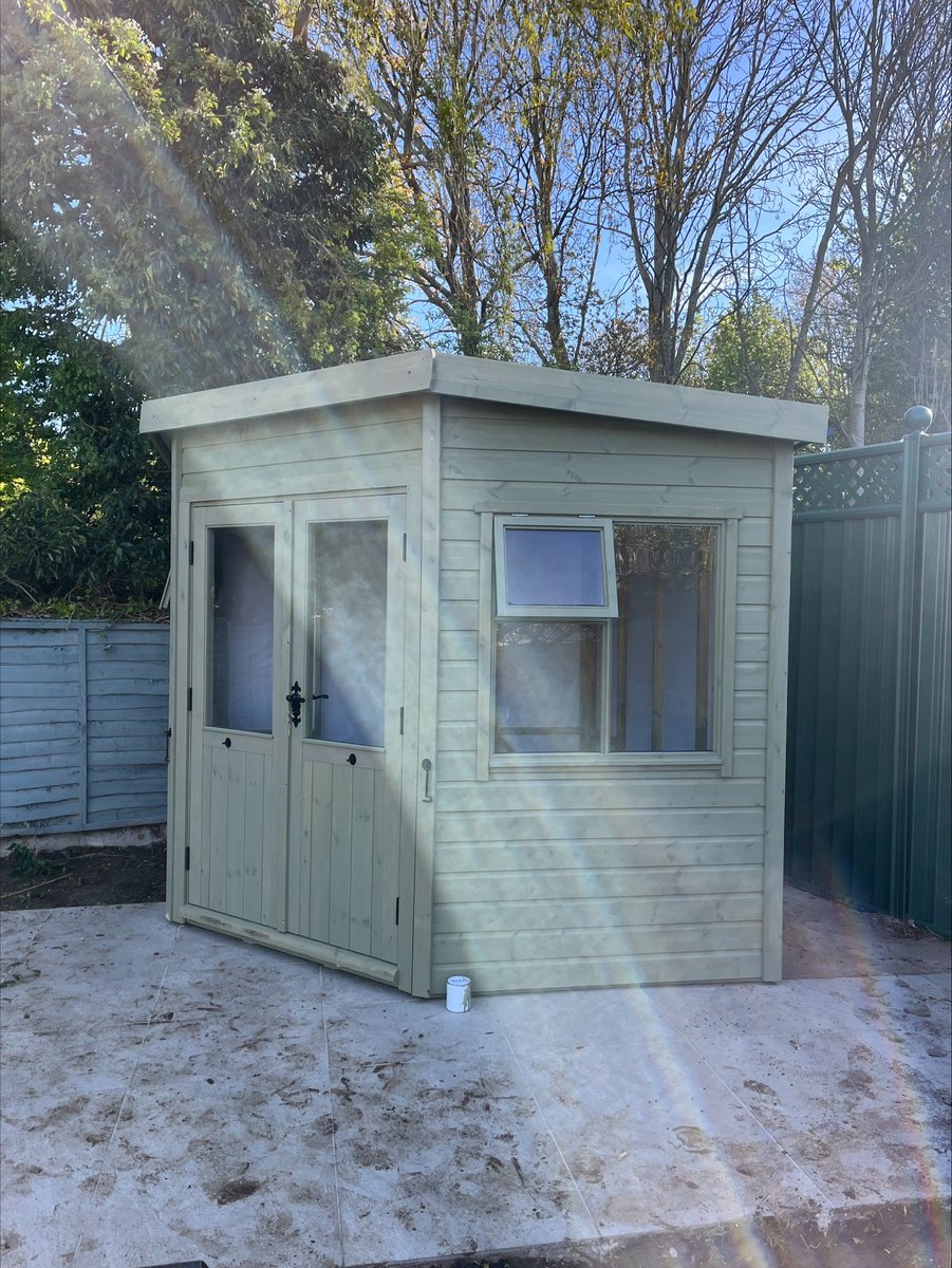 PhoenixShed's tweet photo. The Buckingham Summerhouse! This has been stained in Moss Green and has had an upgrade to 2 opening windows.
🌎: https://t.co/yXHqpLnpiu
📨: info@phoenixsheds.co.uk
📞: 01977 679300
#bespokebuilding #bespoke #summerhouse #gardensheds #gardenbuilding #explorepage #timberbuildings https://t.co/OnO3GkYEAW