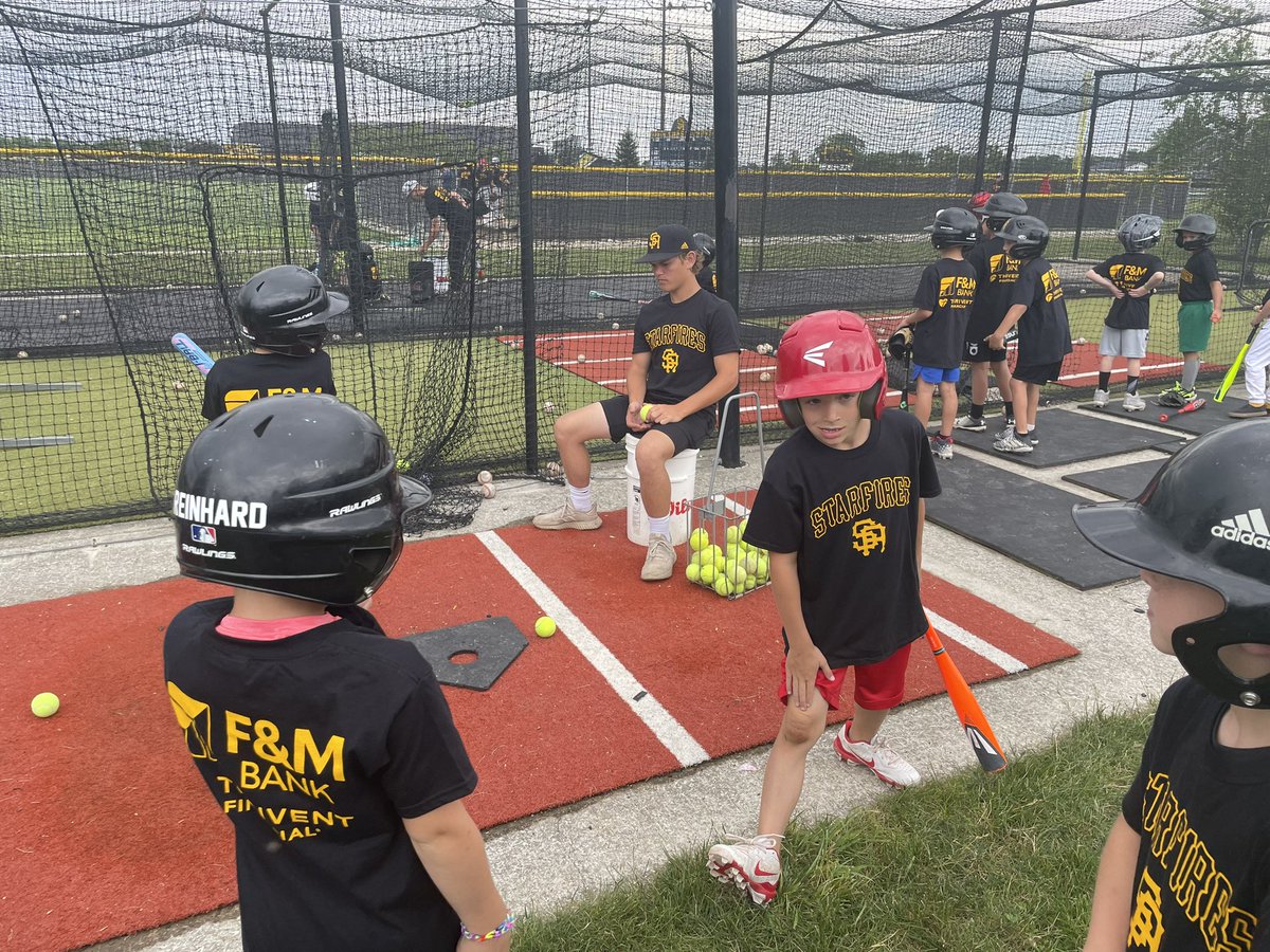 STARFIRES tweet media