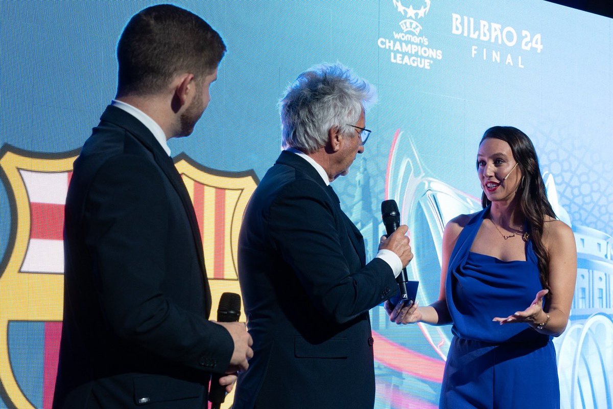 🤩Still buzzing from hosting @UEFA’s @UWCL Final dinner last week.

🔝It was an honor and a privilege to share the stage with some top figures in football, including:

🌟UEFA President, Aleksander Čeferin
🌟@OLfeminin President, Michele Kang
🌟@FCBfemeni Director, Xavi Puig