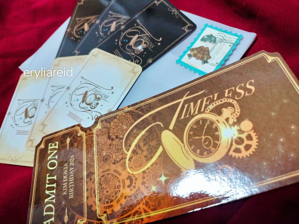 aeryvendel's tweet photo. Aaaaaa I had these received yesterday but I was only able to open the package uooohh 

Thank you @TIMELESS_HSY and all the artists who made these aaa. These are so gorgeous!! https://t.co/XVTU7QD3qR