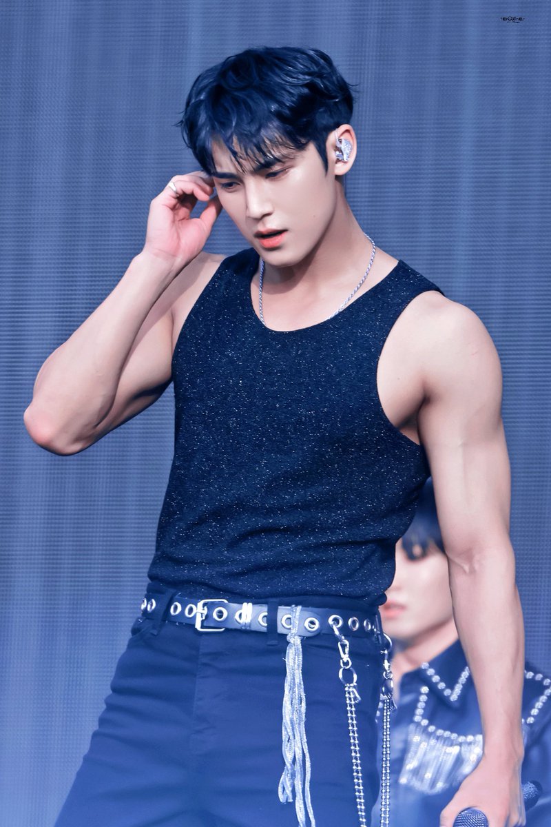 EnGinE_0406's tweet photo. 240526 FOLLOW AGAIN TO KANAGAWA

#민규  #ミンギュ #MINGYU 
#세븐틴   #SEVENTEEN https://t.co/Kk8nUprWUU