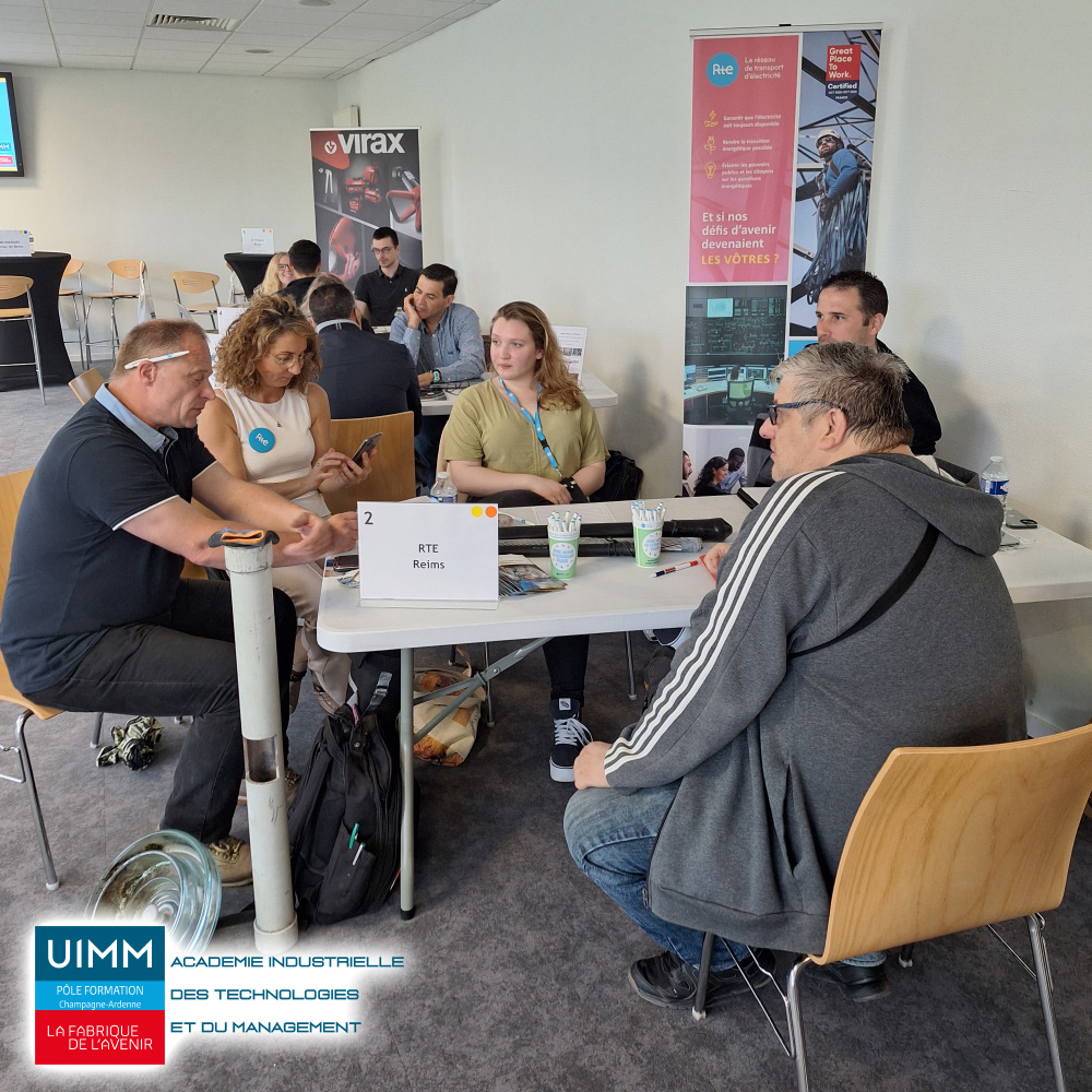 Pôle Formation UIMM Champagne-Ardenne (@poleformationca) on Twitter photo Recrutement en cours
Aujourd'hui, c'est le grand jour des Job & Alternance Dating à <a href="/VilledeReims/">Ville de Reims</a> et Troyes !
Les candidats se succèdent auprès des nombreuses entreprises présentes :
Matin : Recrutement pour des #jobs
Après-midi : Recrutement pour des #alternances
À vos CV ! Recrutement en cours
Aujourd'hui, c'est le grand jour des Job & Alternance Dating à <a href="/VilledeReims/">Ville de Reims</a> et Troyes !
Les candidats se succèdent auprès des nombreuses entreprises présentes :
Matin : Recrutement pour des #jobs
Après-midi : Recrutement pour des #alternances
À vos CV !