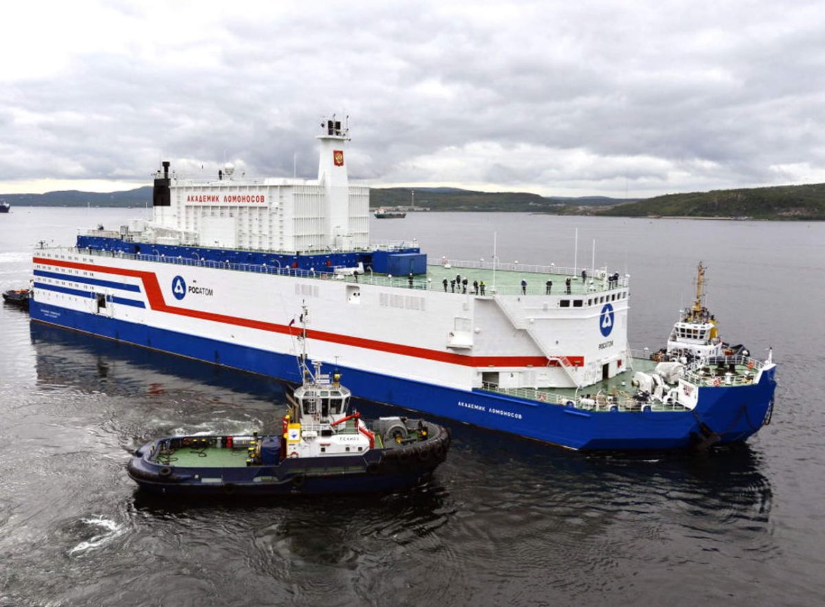 arorapb's tweet photo. Russia Offers Floating Nuclear Plant Technology to India: A Game Changer for Sustainable clean & affordable Energy  for #andamannicobarIslands 
Akademik Lomonosov is the worlds first mobile small sized NPP that consists of reactor vessel and a floating power unit (FPU) equipped with two KLT-40S reactor system each with 35 MWe capacity @narendramodi @PMOIndia @AmitShah @Andaman_Admin @MediaRN_ANI @mnreindia @andamanmp 

https://t.co/UMgQ7QnCqv…