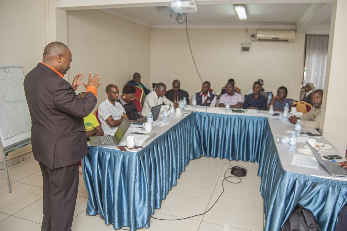 #HappeningNow Uganda Nutrition Civil Society Coalition (UNCC) - @SEATINIUGANDA, @FianUganda, @CefrohtUg, and CONSENT are conducting a media team capacity building training on the Nutrient Profiling Model and Front of Pack Warning Labelling at Piato Restaurant in Kampala @IDLO