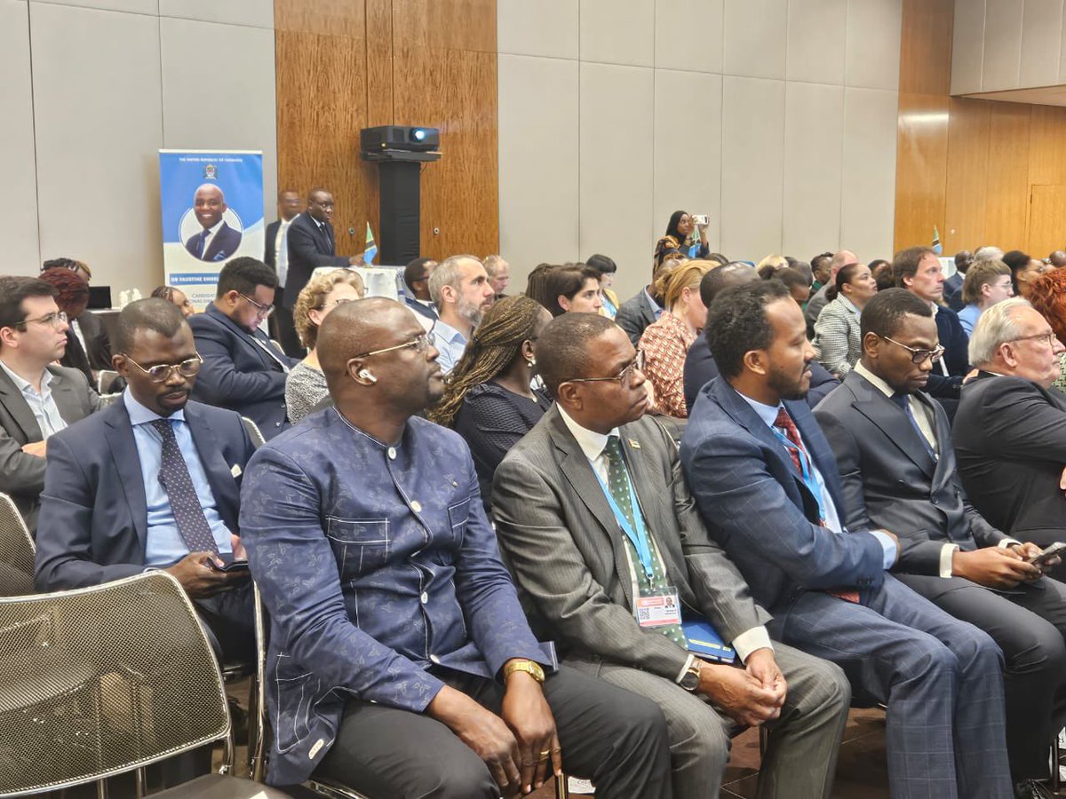 A well attended side event organised by Tanzania @wizara_afyatz on Strengthening Primary Health Care through implementation of the Intergrated and Coordinated Community Health Workers Program in Tanzania at the #WHA77. We thank all partners for their commitment and support on the
