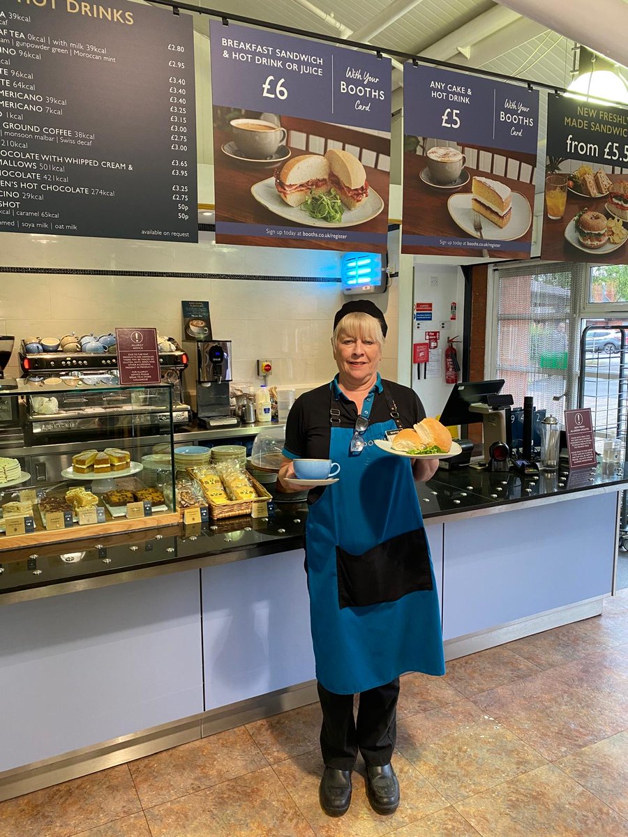 Visit Karen in your Knutsford cafe where you can get a breakfast sandwich and hot drink for only £6! 😋