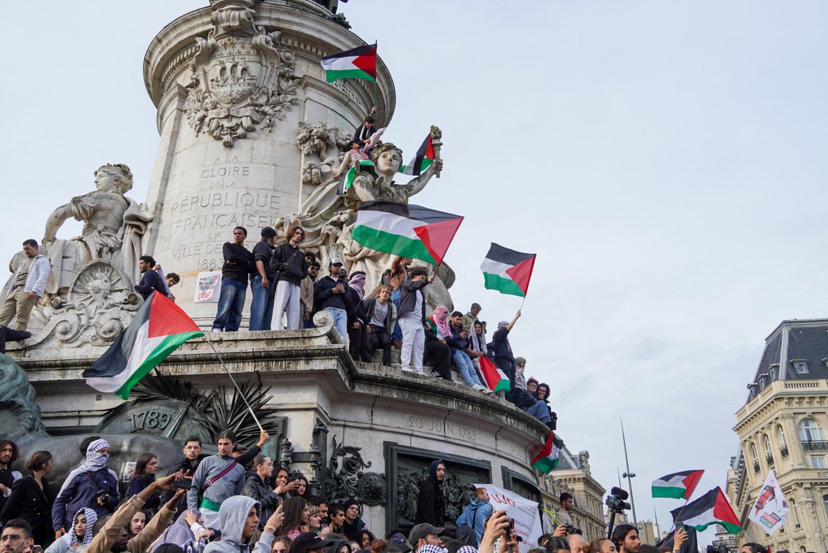 Devant l’horreur, l’espoir. La jeune génération se dresse pour que cesse le génocide en Palestine. La jeunesse populaire plus responsable que notre Gouvernement d’irresponsables. Reconnaissance de l'Etat Palestinien. Sanctions contre Israël. Embargo sur les armes. Maintenant.