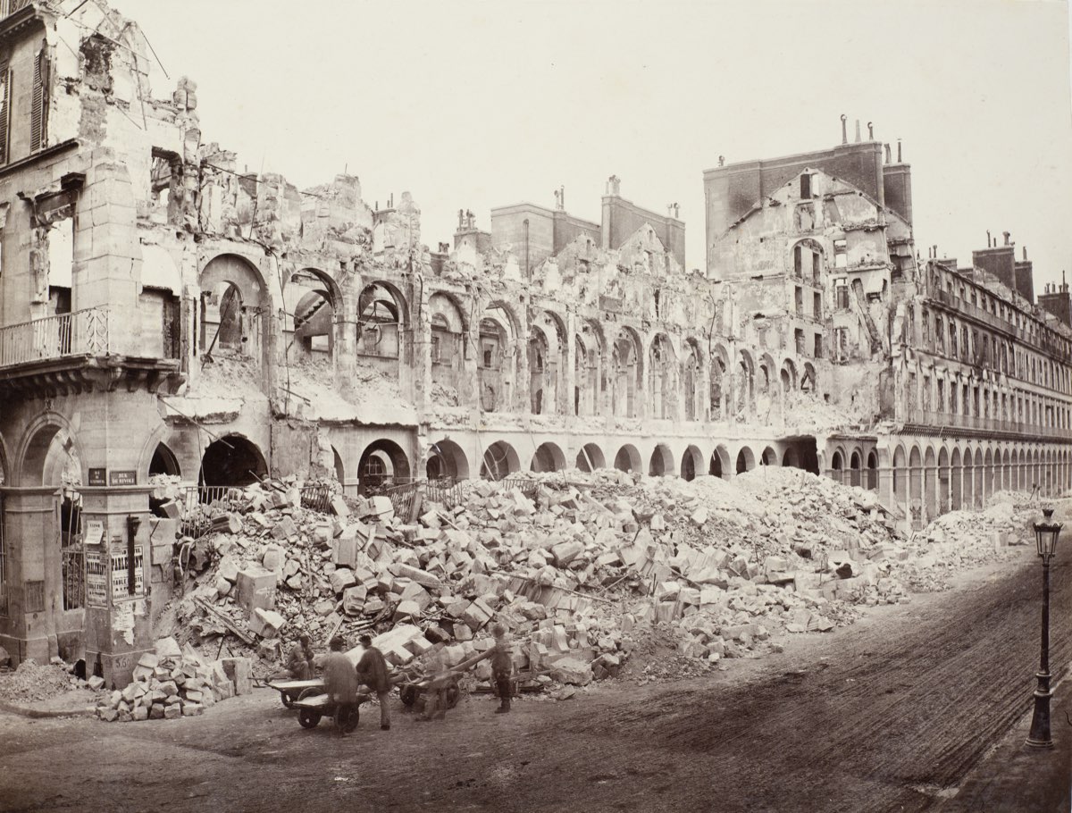 Adolphe Braun. Ruines du ministère des finances durant la Commune insurrectionnelle. 1871. Civil War