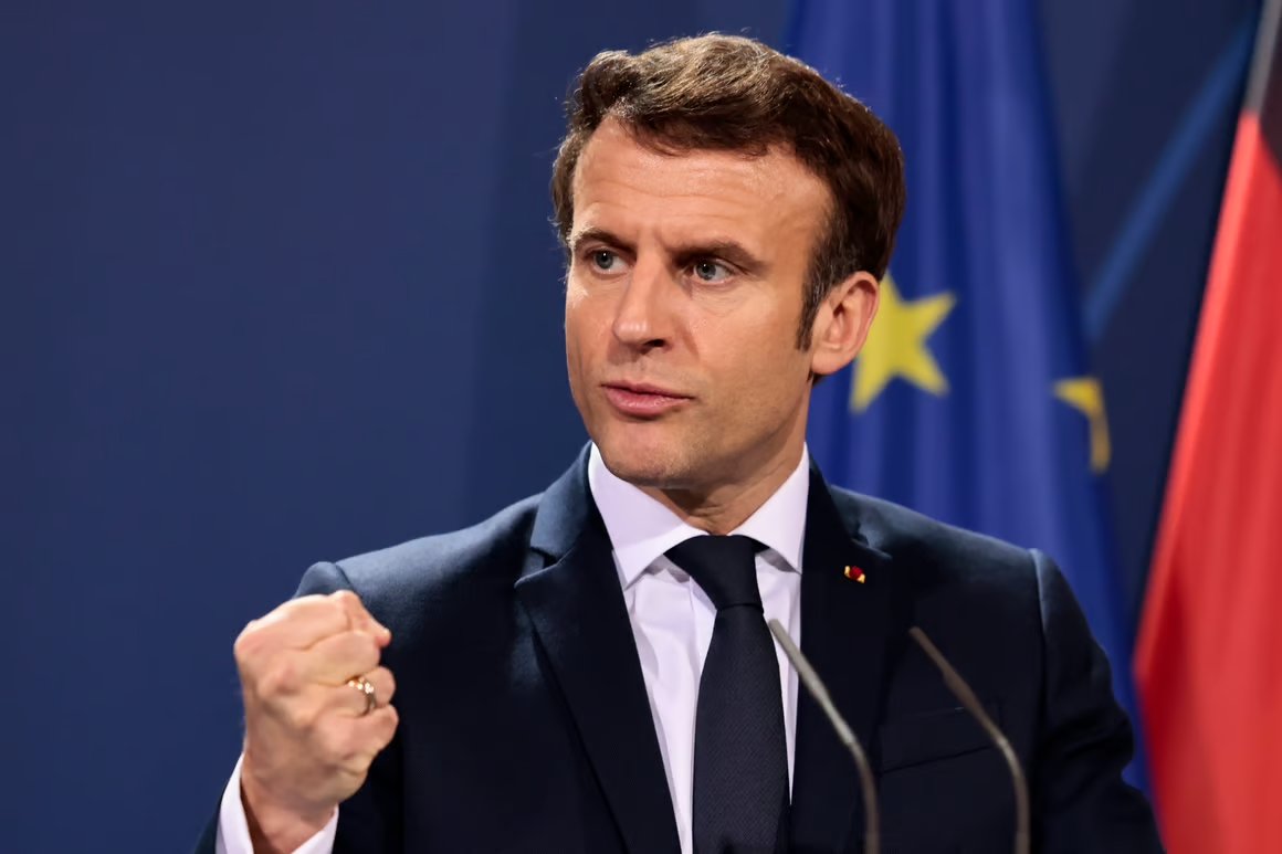 BREAKING: 🇫🇷🇵🇸 France's President Macron says 'I am completely ready to recognise a Palestinian state' but that 'this should happen at a useful moment'. 🙄