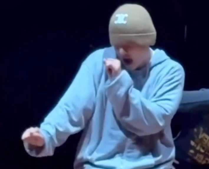loꪜe-shaped tae ✿ tweet media