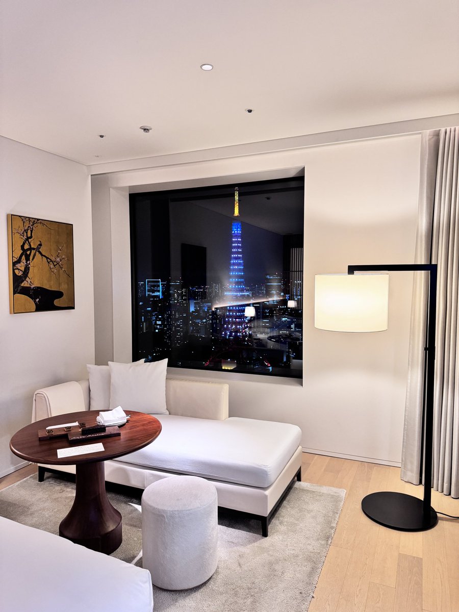 ROLEMES2022's tweet image. 東京エディション虎ノ門やっと行けました✨
隈研吾設計
#東京エディション虎ノ門