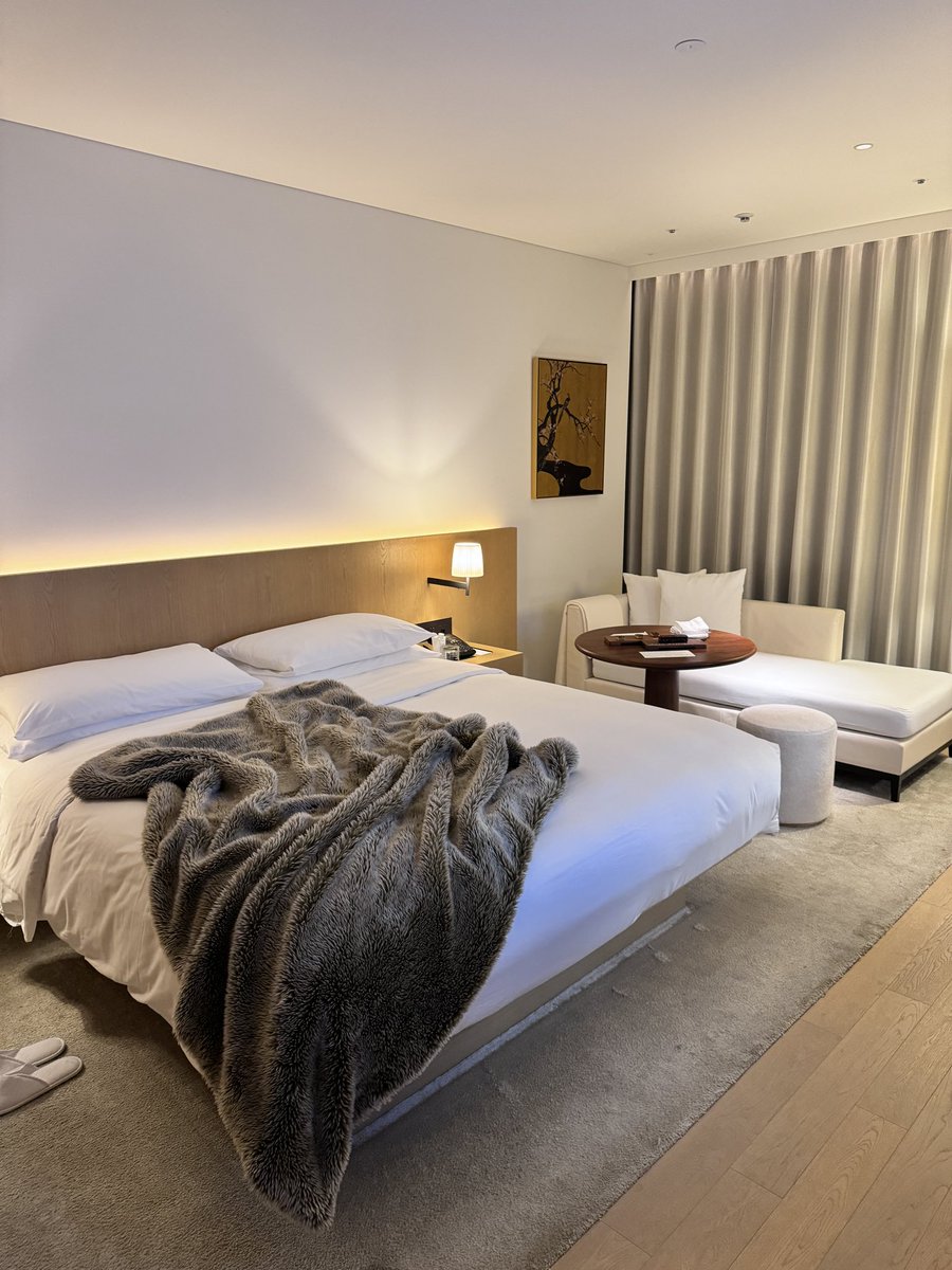 ROLEMES2022's tweet image. 東京エディション虎ノ門やっと行けました✨
隈研吾設計
#東京エディション虎ノ門