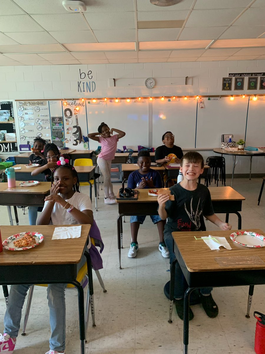 Congratulations to Ms. Heath’s class who won our Attendance Madness competition! They had the highest attendance rates in the school! We are so proud of them! Attendance matters!!! @CAES_Patriots @PortsVASchools @AngelaFlow16583