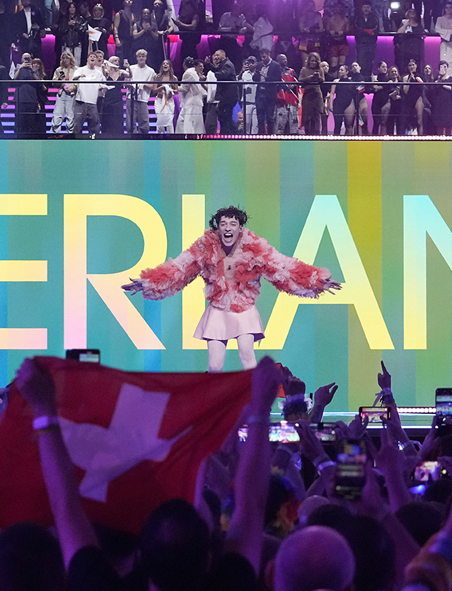 Nemo gewann für die Schweiz den #EurovisionSongContest 2024. #Biel als @nemothingsss  Heimatstadt ehrt und feiert Nemo am Montag, 17. Juni 2024, 19.00 Uhr, auf dem Burgplatz in der Bieler Altstadt. Alle sind herzlich dazu eingeladen. @Eurovision  biel-bienne.ch/de/details.htm…