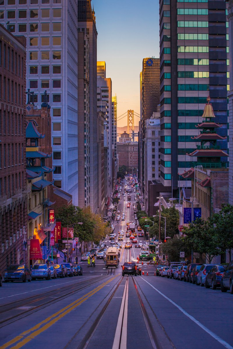 Let's go for a ride 🚋
📍 San Francisco, United States 
📸 Rezaul Karim on Unsplash
@onlyinsf @VisitCA #SanFrancisco #USA #California #street #GoldenGateBridge