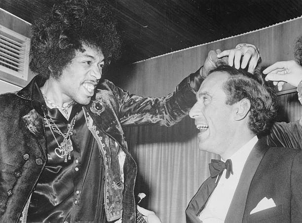 Jimi Hendrix and Jeremy Thorpe, 1967. 📷 Bettmann