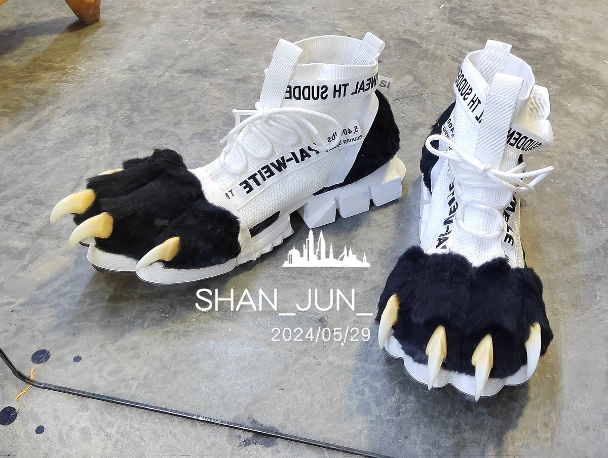 SHAN_JUN_'s tweet photo. #fursuit #Pawsshoes #山君工坊 https://t.co/2SuxYAZDeD