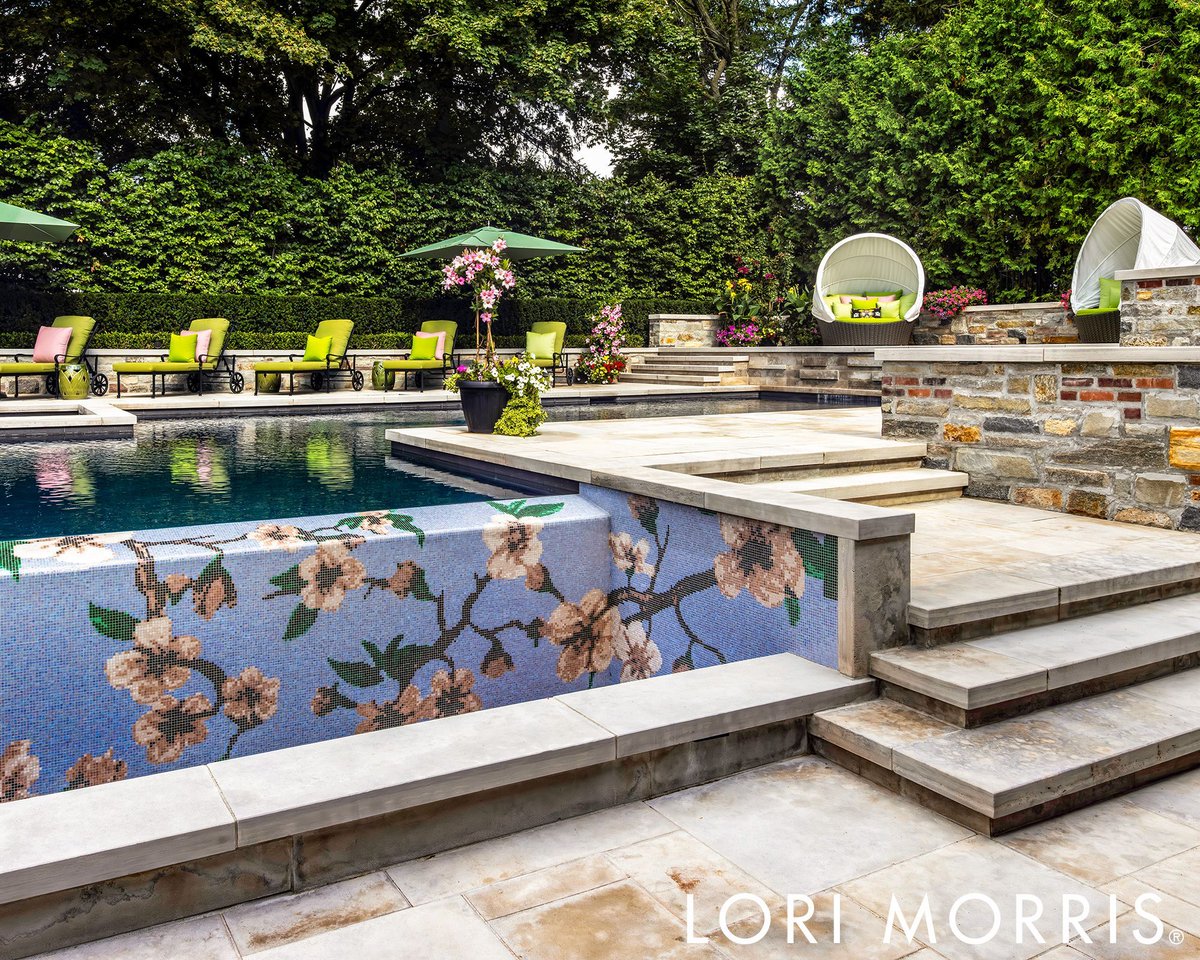 Outdoor Oasis
❤️ 
#lorimorris #houseoflmd #interiordesign #interiordecorating #home #architecture #luxuryinteriordecorating #luxuryhousedesign #highendinteriors #homedecorgoals #stylishhomes #roomsbylorimorris #interior #decorating #furniture #custom #homedecor #decor #interiors