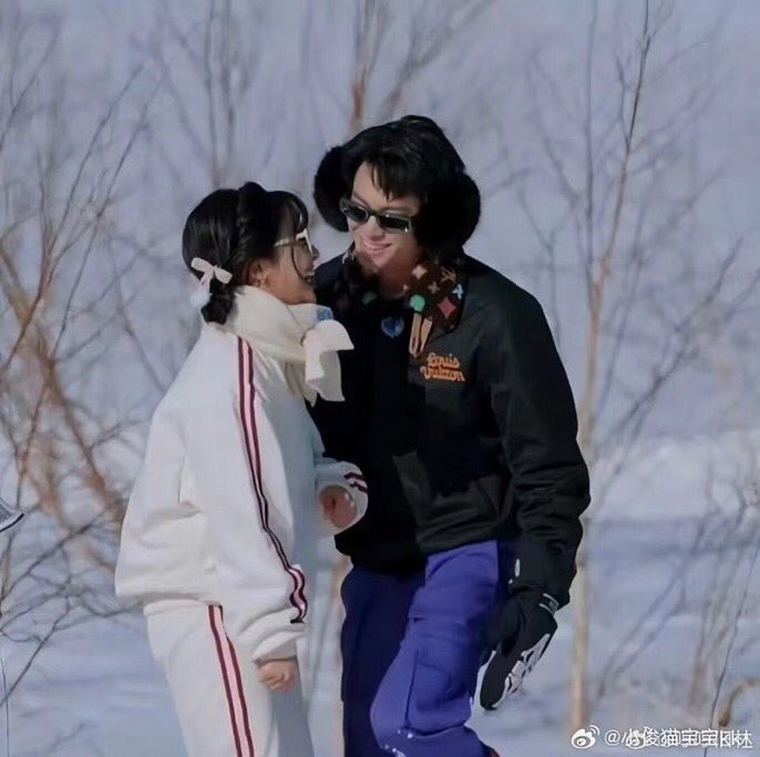 their games are so strong🤩

#WonderlandS4 
#ShenYue 
#DylanWang #WangHeDi 

the expectation             vs           the reality