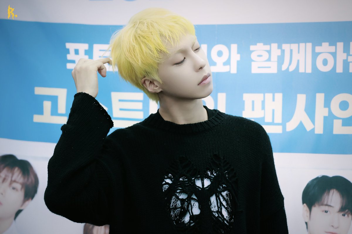 240529

#GHOST9 #고스트나인 #SHIN #이신