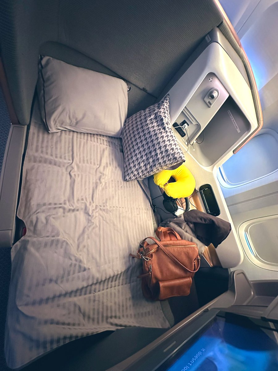 aditiraval's tweet photo. Stayed in 8 hotels, 2 suite apartments in last 18 days.. Visited 3 states of @australia which includes 7 flights , 5 helicopter rides, 1 road trip &amp; 1  cruise journey in total.This was one of the best learning experiences of my travel work life🧭

#SeeAustralia #ATE24 ✈️ https://t.co/KJAWWpueSY