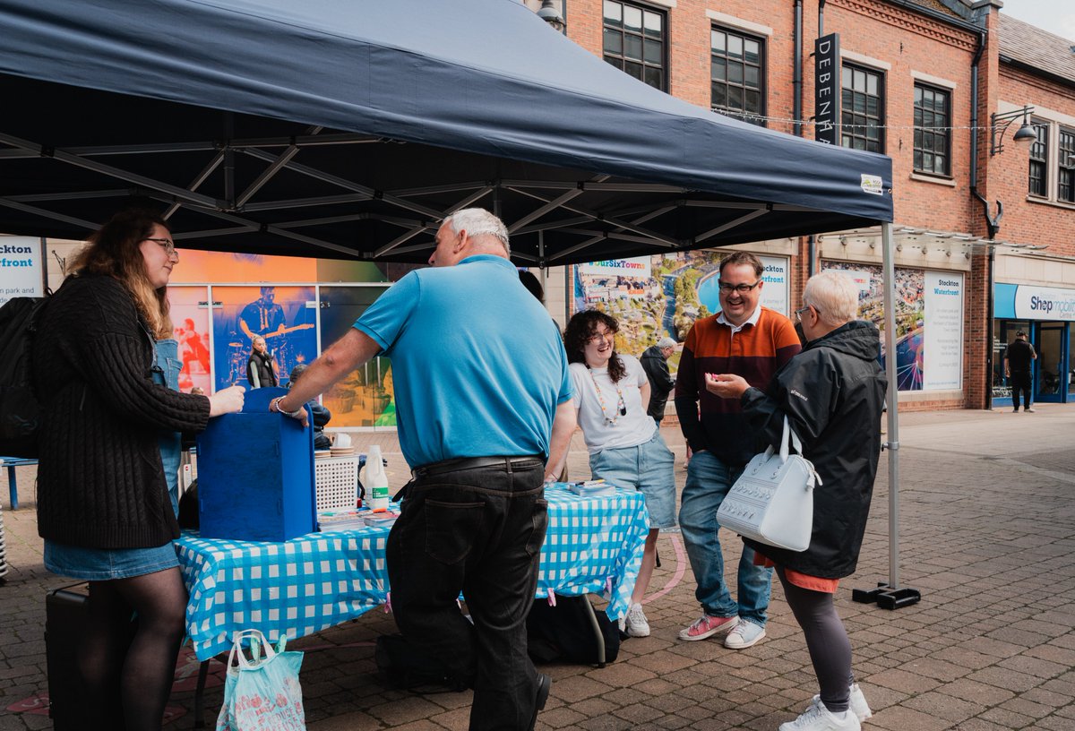 We're with @HiCampers today at @WellingtonShops and we want to know your stories from the Stockton Markets🗣️ Come and have a chat, have a tea/coffee and a biscuit on us, we're here till 2pm💖 #Stockton #QueenOfTheNorth