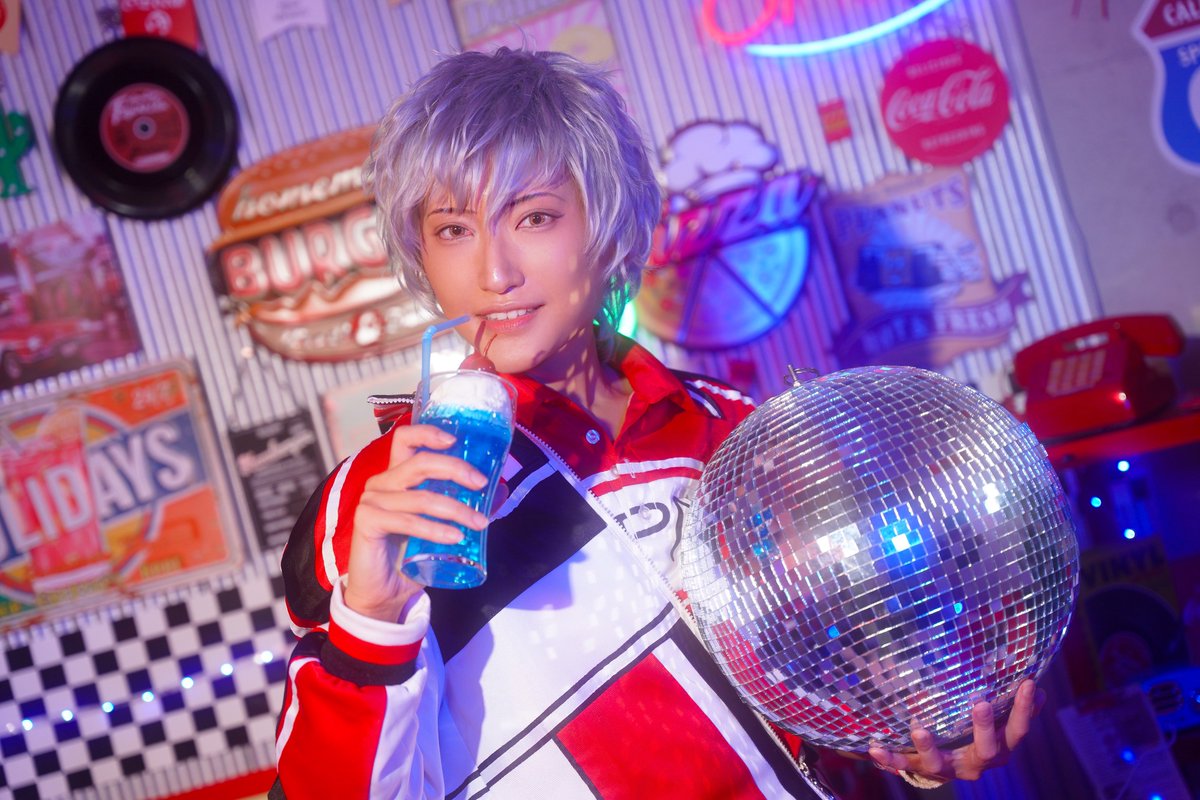 P810_x5's tweet photo. ⚠︎Cosplay

　放課後デート❣️🍿🍔🥤🍟

------------------
Studio: @Studio_Eve_
📸:373さん@fjnm_373 https://t.co/ktIenL9PMv