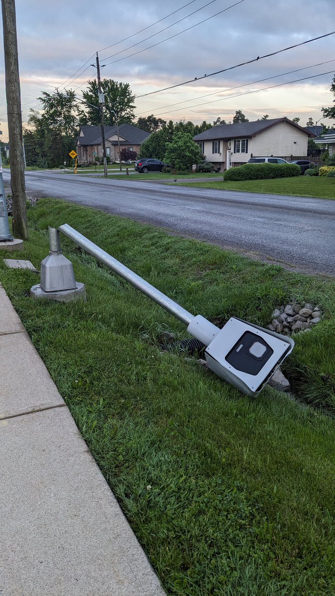 LiveEyeLuke's tweet image. Someone made fast work of this speed camera in #smithville details on @morninglive