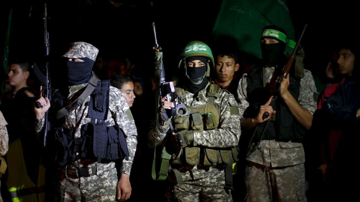 ⚡#BREAKING - Al-Qassam Brigades: 

Yesterday, Al-Qassam fighters successfully carried out a complex operation after luring a zionist force into an ambush near Al-Shouka School, east of #Rafah. They detonated a Ra'adiya explosive device, killing 4 of its members and injuring-