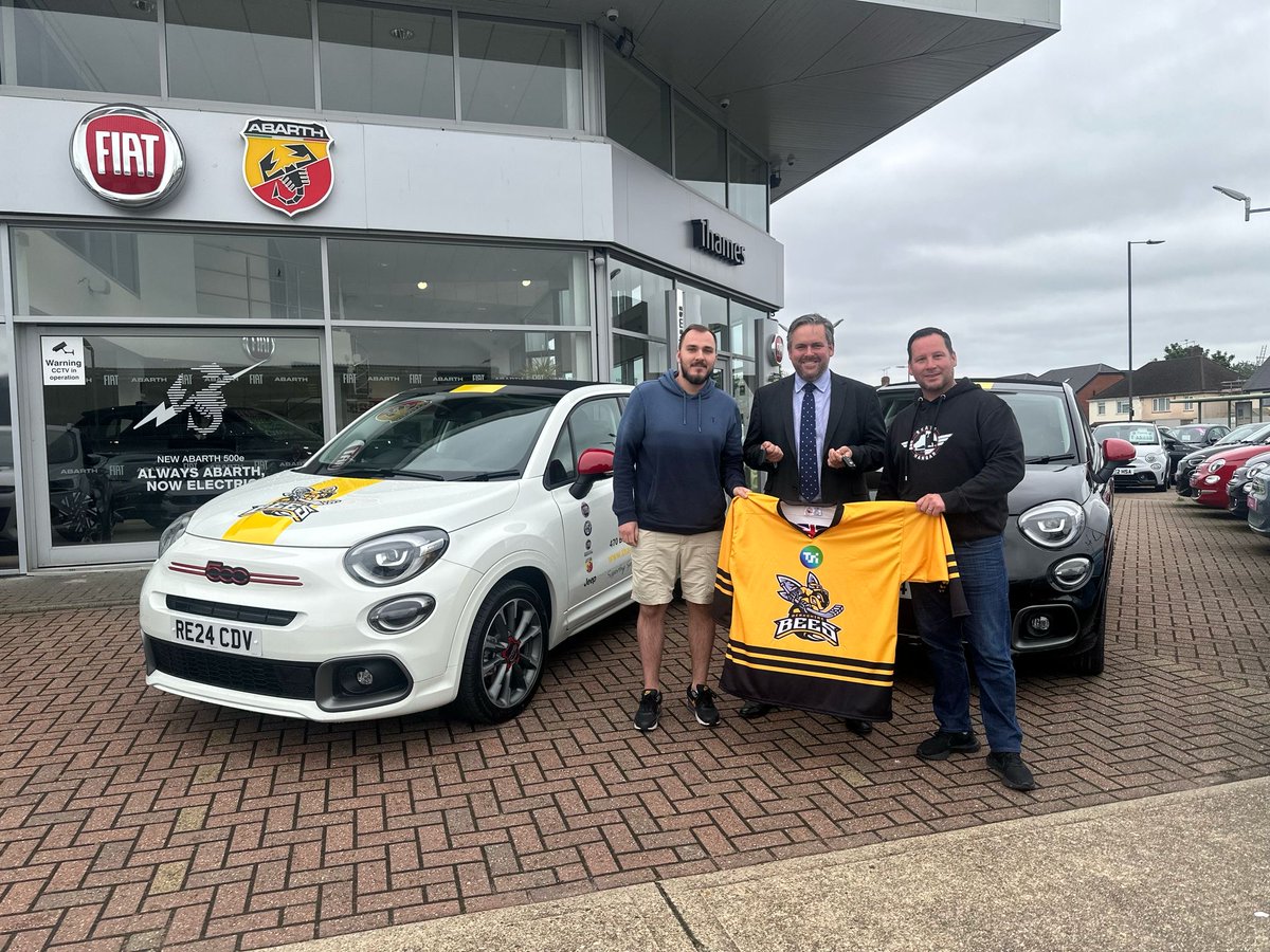 Thames Motor Group (@thamesmotor) on Twitter photo We are delighted to announce the continuation of our Berkshire Bees Ice Hockey partnership! 🐝
Here is Dom and Doug collecting the keys to their two new Fiat 500X's from General Sales Manager Tim Fennell.
Good luck for the new season guys!
<a href="/BeesIceHockey/">TSI World Berkshire Bees</a> #BeeArmy We are delighted to announce the continuation of our Berkshire Bees Ice Hockey partnership! 🐝
Here is Dom and Doug collecting the keys to their two new Fiat 500X's from General Sales Manager Tim Fennell.
Good luck for the new season guys!
<a href="/BeesIceHockey/">TSI World Berkshire Bees</a> #BeeArmy