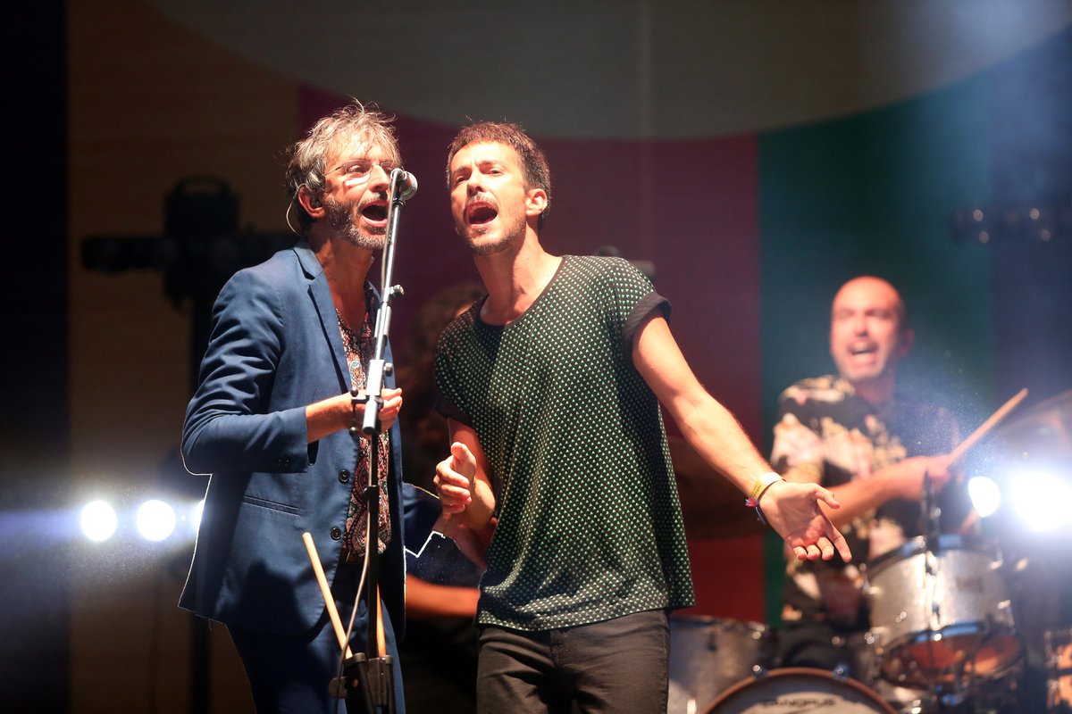 Farodevigo's tweet photo. Los @vetustamorla y @xoellopez repiten en Castrelos:

🎸 Los artistas reeditarán aquel doble concierto de 2019 por San Roque.

📅 16 de agosto
📍 Auditorio de Castrelos https://t.co/NiwsU90vRk