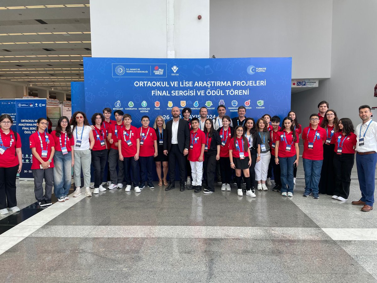 Korkaklıkta ar, ilerlemekte şeref var Ödül töreni için biz hazırız…
Başarılar…