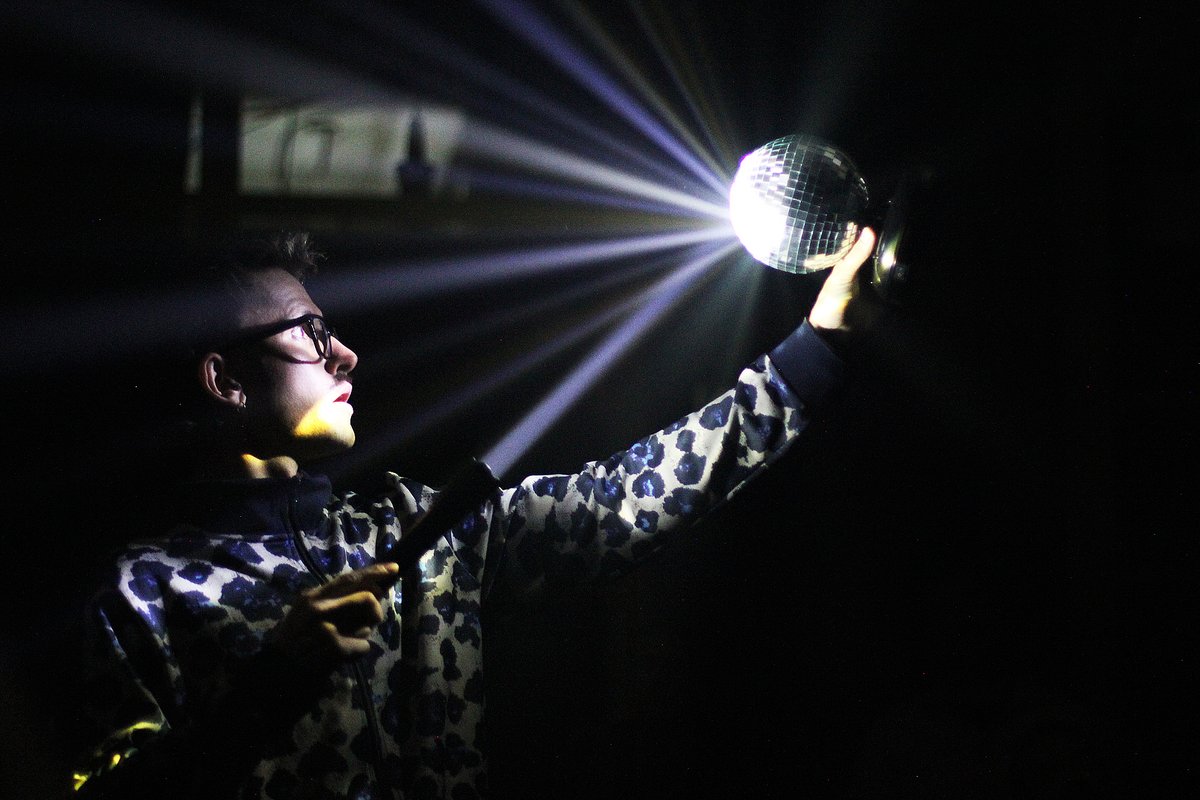 VolcanoUK's tweet image. Over halfway thru #theshapeofthingstocome. Thanks to the artists so far for creating varied, original and surprising work. 👵🌳🚀🪩

Short break before we finish on a #doublebill with #Nythu by @ElinMPhillips and #Sanc by @toussainttomove on 13 - 15 June!

volcanotheatre.wales/shape2024